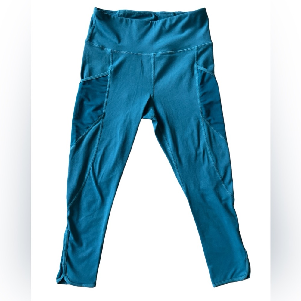 Queenie Ke 22” Yoga Capris Power Flex High Waist teal Legging mesh on calves